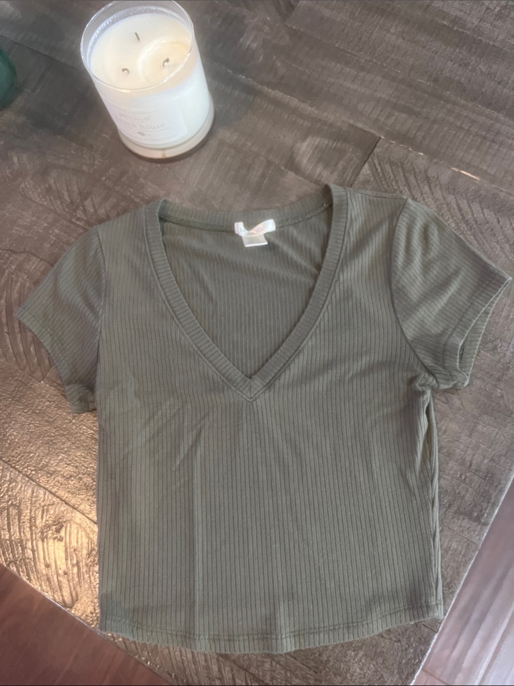 Bozzolo Olive Ribbed V-Neck Short Sleeve Tee